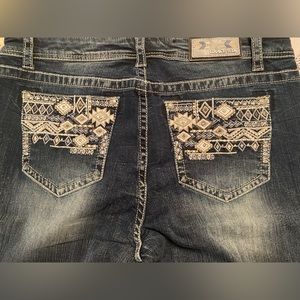 34 Grace in LA Women's Medium Wash Easy Fit Aztec Embroidery Bootcut Jeans